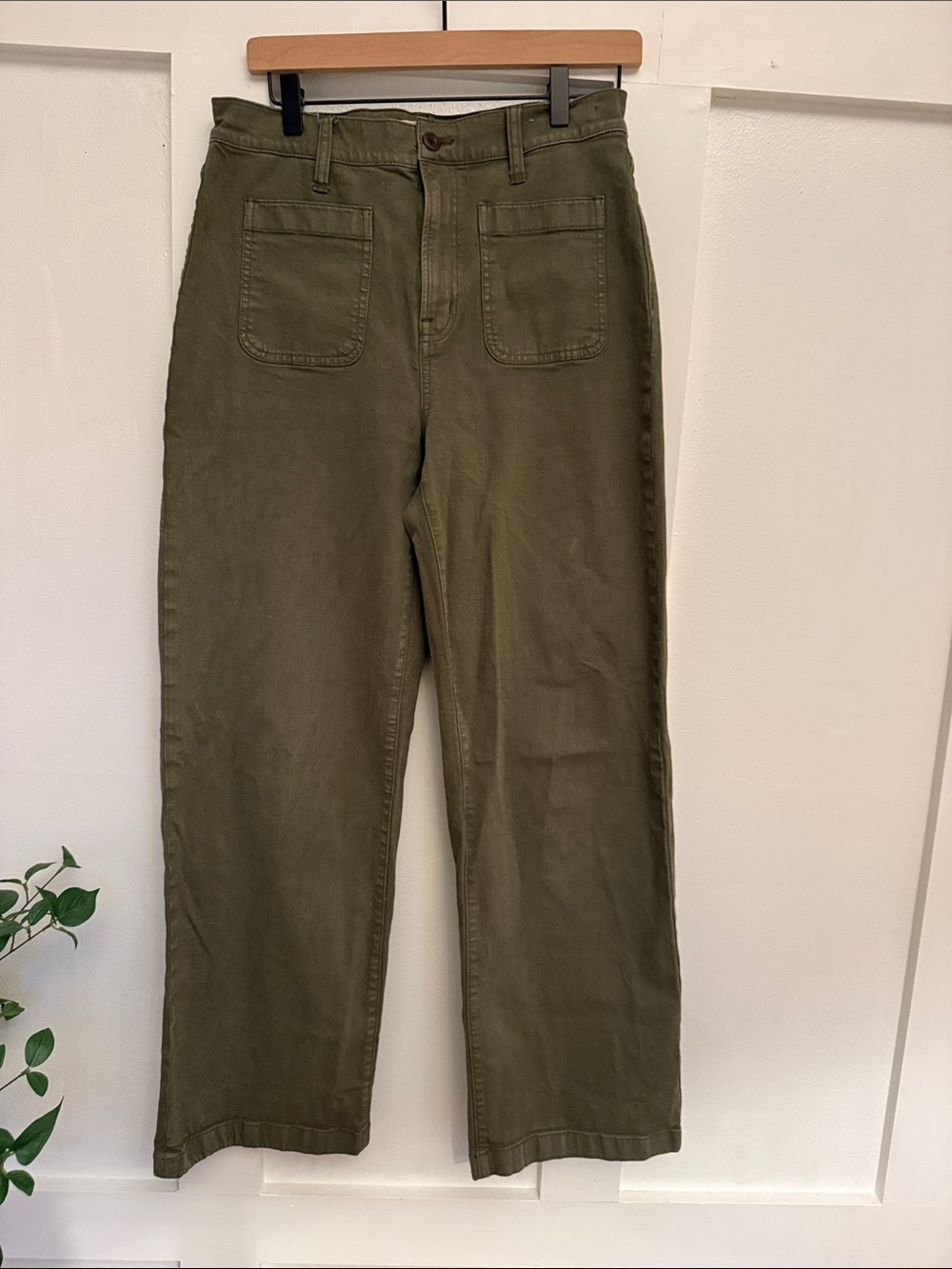 Madewell Olive Green Straight-Leg Women’s Jeans